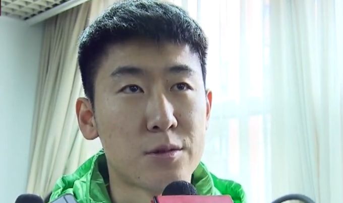 这两人的组合在防守上显得非常有组织性，他们使用了各种不同技巧来干扰利物浦的进攻，并且打乱了他们在进攻上的节奏。